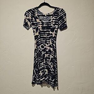 Monteau short sleeve dress